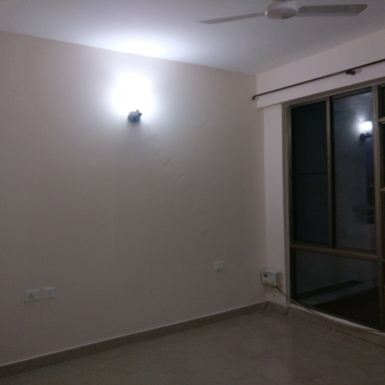 3 BHK Apartment in Sector 52, Gurgaon — living room